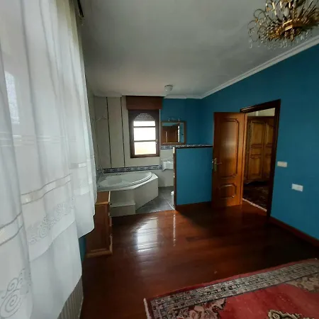 Casa Chalet, Elisa Gijón