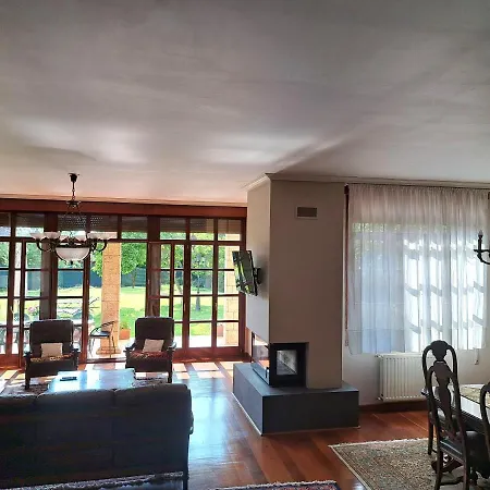 Casa Chalet, Elisa Vakantiehuis *