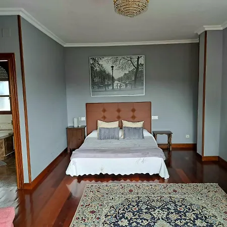 Casa Chalet, Elisa Gijón